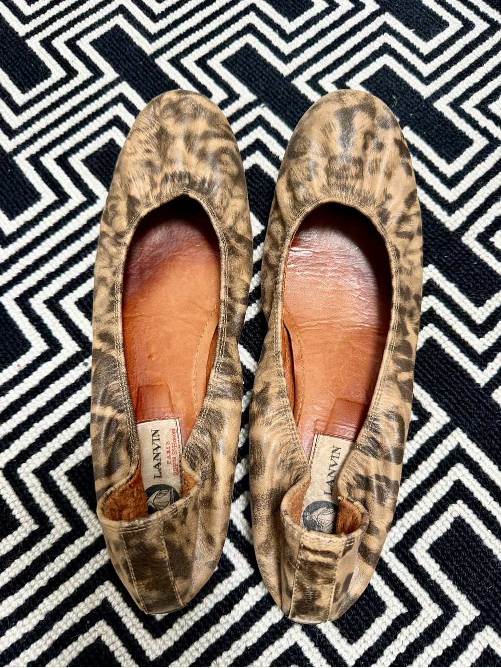 Lanvin Leopard-Print Ballet Flats in Tan and Black all leather size 40 (9.5)